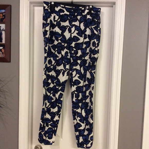 Banana Republic Pants - ❗️CLEARANCE❗️Banana Republic Floral Print Pants